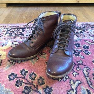 Frye Carson lace-up boots